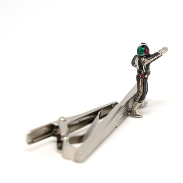 ���ʃ��C�_�[×SWANK �ϐg�|�[�Y�^�C�o�[